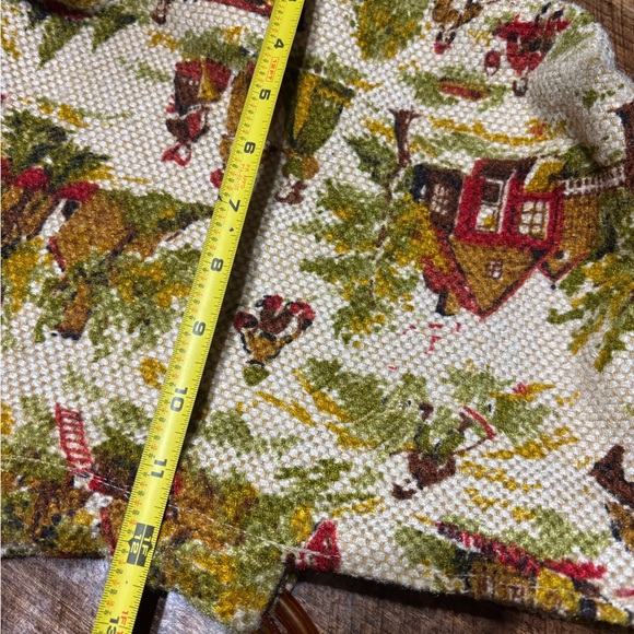 Vintage Print Women Bag with Wooden Handle - Picture 6 of 9